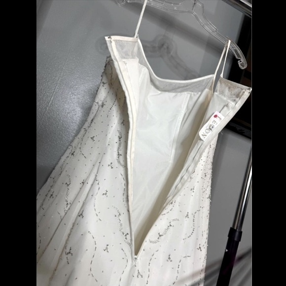 LEBON WEDDING DRESS - Picture 9 of 9